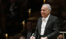 Zubin Mehta és a Nyugat-Keleti Díván Zenekar